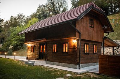 FRAMI Holiday Home