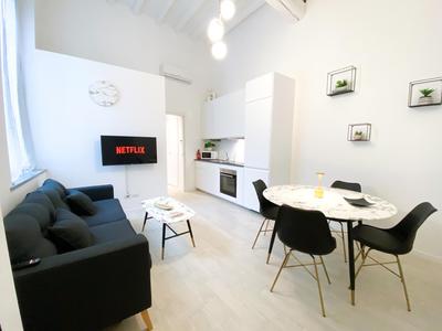 Pavia - Esclusivo appartamento in pieno centro