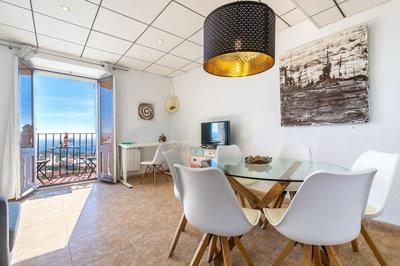 Rovellat by Unik Vacation