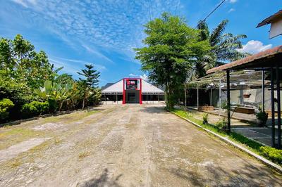 RedDoorz Syariah near RSU Sylvani Binjai