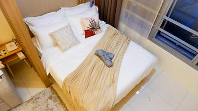 New Cozy Condo in Eastwood