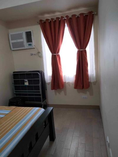 Manhattan Plaza tower1 , 1BR corner unit with nice view , near SM and Alimall Araneta Coliseum, bus terminal and MRT and LRT