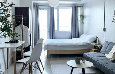 Vibrant Makati Studio