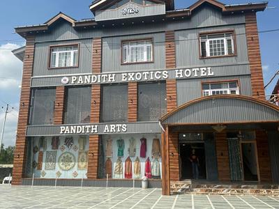 Pandith Exotics Hotel And Restaurant