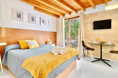 Apartamento de diseño en la Plaza del Carmen F1