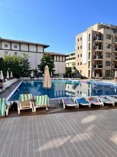 Sunny Victory studio