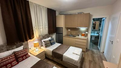 Cozy centrally located room for two 2, 10 min walk from city center