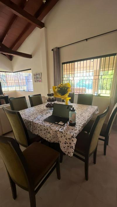 Casa familiar con habitaciones privadas