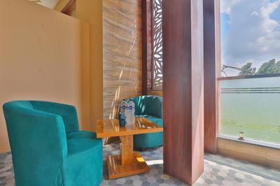 Premium Suites Fully Air Conditioning Spacious & Luxury Room With Great Restaurant & Free Parking Facility- Free Wifi Free Pick Up From Station!!! Top Rate