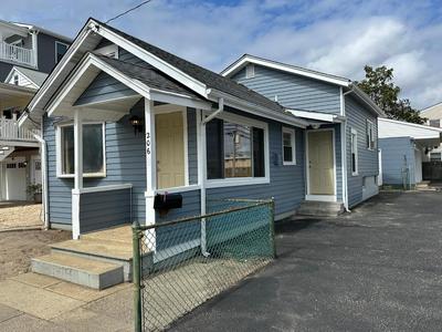 Newly Renovated 2 Bedroom House
