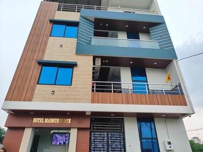 Super Hotel O Karuna Marg Near Brilliant Convention Centre formerly Madhur Shree