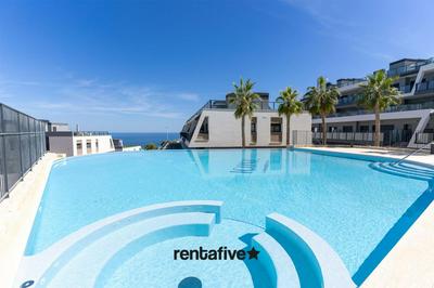 rentafive Iconic Piscina Terraza