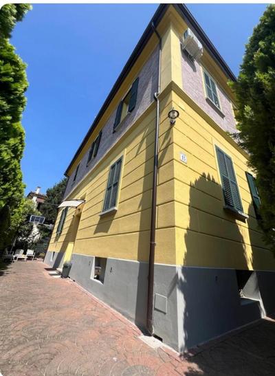 Bologna, vicino ospedali Sant'Orsola e Malpighi, centro storico e fiera