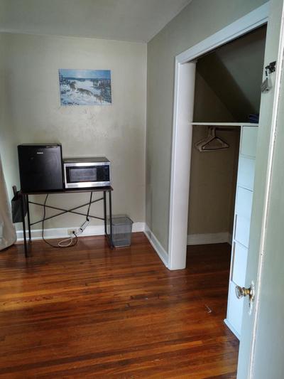 Private 1 bedroom shared bath