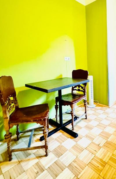 Affordable Central Rooms, 10-Min to Lugner City