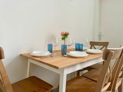 60 m2 Sunny Apartment - Free Parking