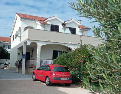 Apartments Lavanda - free parking and grill