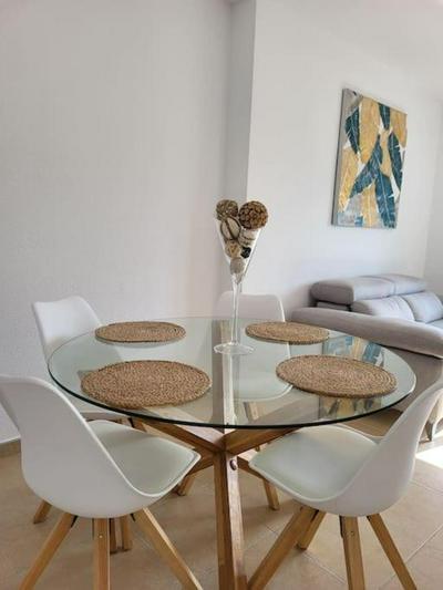 Modern apartment, 3 min walk to the beach