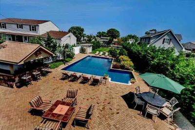 Waterfront Paradise on Long Island