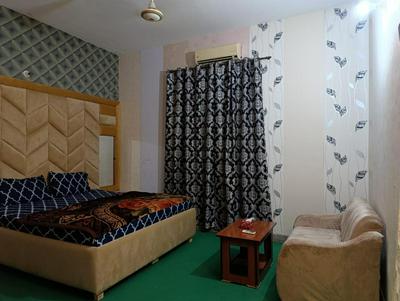 Lux Living Lodge Guest House