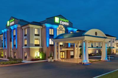 Holiday Inn Express and Suites Quakertown - Allentown Area by IHG