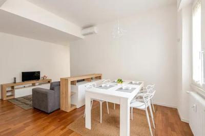 Like at Home - Close to Metro, Stadio San Siro, Duomo with private parking place