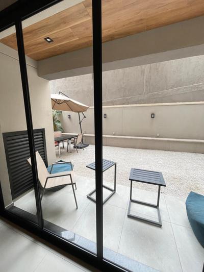 Charmoso flat no Jardim Paulista