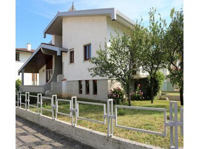 Villa with garden and cosy attic