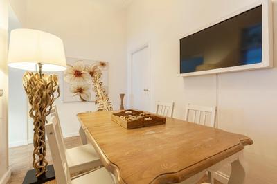 Piazza di Spagna Historic Flat