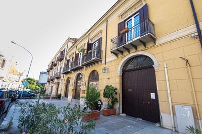 Green Luxury Apartment