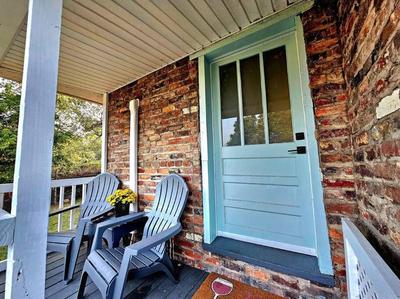 Brickhaven Studio: Detached Kitchen turned Studio!