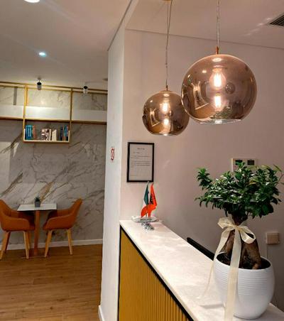 Crown Boutique Hotel