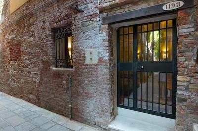 Rialto Green Design Apartment