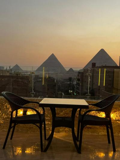 Pyramids and sphinx view Inn
