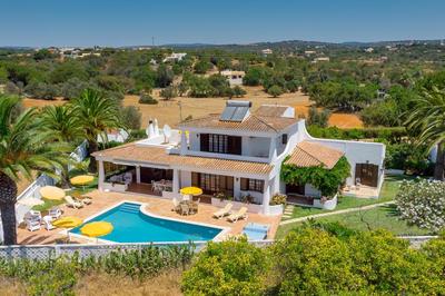 Albufeira Villa El-Gharb private 4 Bedrooms