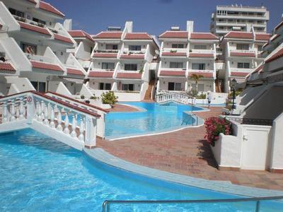 Sunny Oasis Retreat in Arona