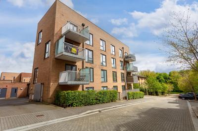 Elegant Apartment @ Campbell Park • City Centre • Balcony • Free Parking • Sky TV • Yoko Property