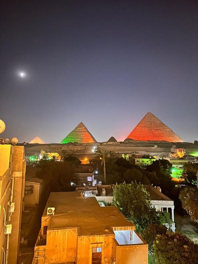 Arena Piramides View