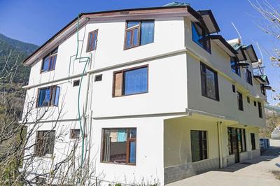 Hotel O Sun N Snow Resort