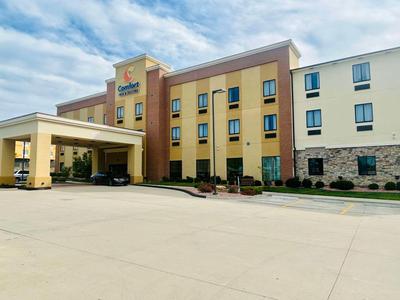 Comfort Inn & Suites Shawnee - Kansas City
