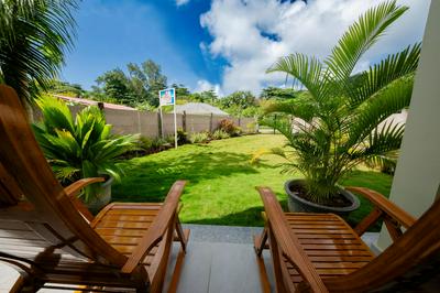 Anse Volbert Village