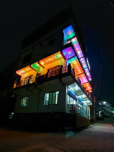 Hotel Pahuna Ghar