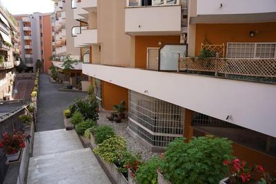 Dedo's Home Roma, San Pietro