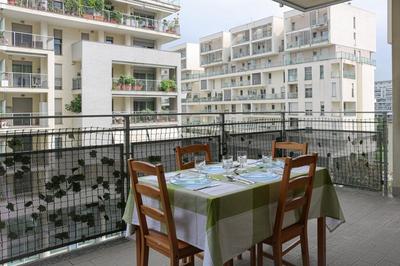 Urban Balcony Hideaway - 3 people