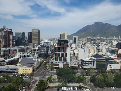 El Roi Coastal & Central Suites with Mountain Views