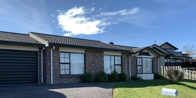 Lazy Lake Retreat - Lake Taupo