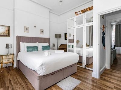 Spacious London Flat Near Primrose Hill Camden - Pass the Keys