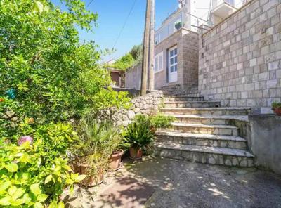 Apartment Tomic