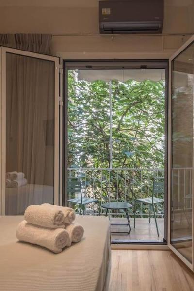 Modern Ilisian Apartment