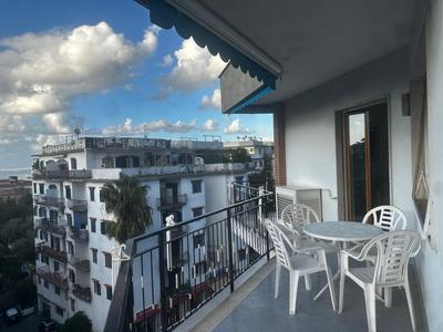 ROOF and SKY ROOM LUXURY in SORRENTO CENTER